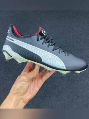 Original Puma King Ultimate FG/AG US Size 8.5 Soccer Cleats Black/White/Red